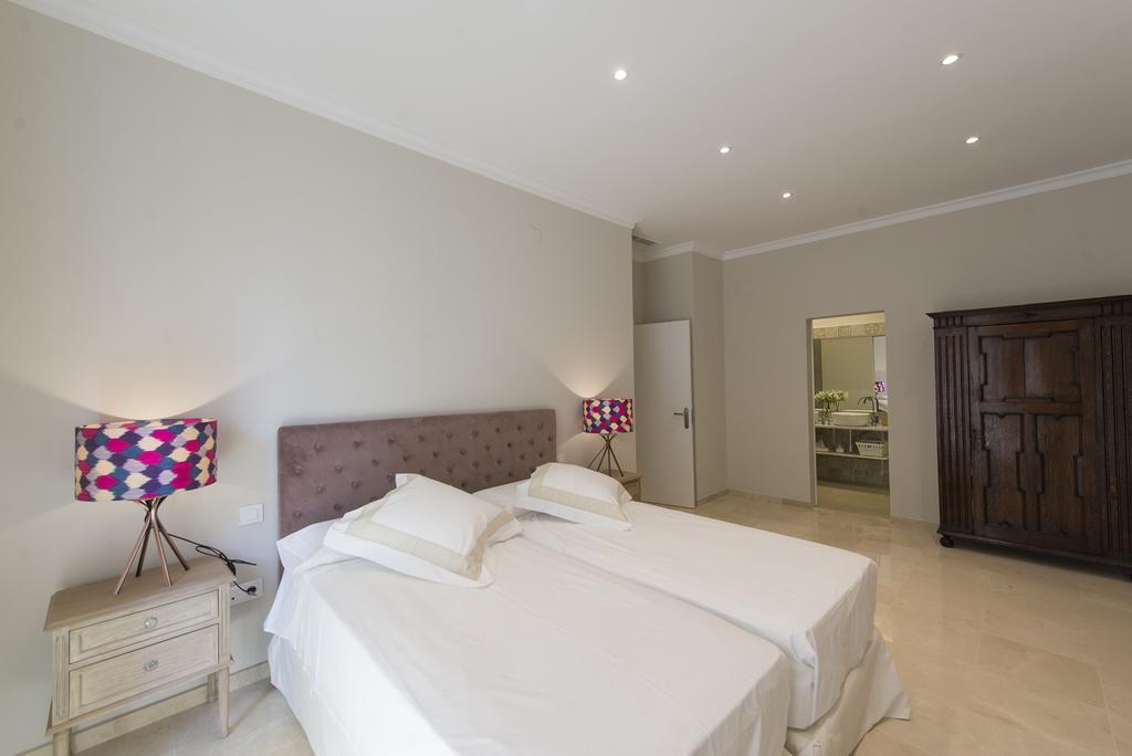 Apartamento Living By Cathedral Sevilla Eksteriør billede