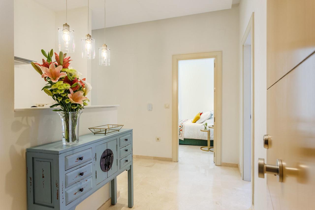 Apartamento Living By Cathedral Sevilla Eksteriør billede